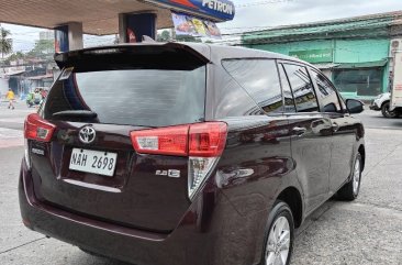 White Toyota Innova 2017 for sale in 