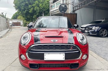 Selling White Mini Cooper S 2017 in Bacoor