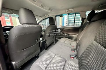 2020 Toyota Innova  2.8 E Diesel AT in Makati, Metro Manila