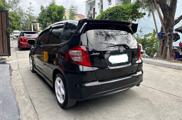 White Honda Jazz 2010 for sale in Bacoor