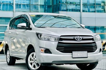 Selling White Toyota Innova 2016 in Makati