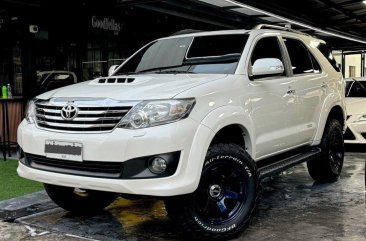 Selling White Toyota Fortuner 2014 in Manila