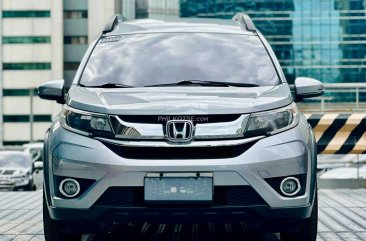 2017 Honda BR-V in Makati, Metro Manila