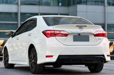 2016 Toyota Corolla Altis  2.0 V CVT in Makati, Metro Manila