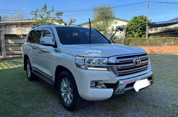 2019 Toyota Land Cruiser Premium 4.5 4x4 White Pearl AT in Manila, Metro Manila