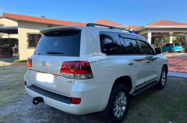 2019 Toyota Land Cruiser Premium 4.5 4x4 White Pearl AT in Manila, Metro Manila