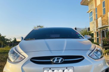 Selling Grey Hyundai Accent 2016 Sedan in Mabalacat