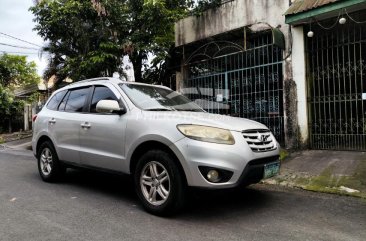 2010 Hyundai Santa Fe 2.2 CRDi GLS 4x2 AT (Mid-Variant) in Quezon City, Metro Manila