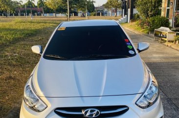 Selling Grey Hyundai Accent 2016 Sedan in Mabalacat