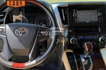 2015 Toyota Alphard in Parañaque, Metro Manila