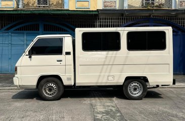 2015 Mitsubishi L300 in Quezon City, Metro Manila