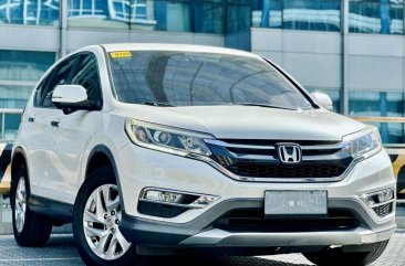 White Honda Cr-V 2017 SUV / MPV at 90000 for sale