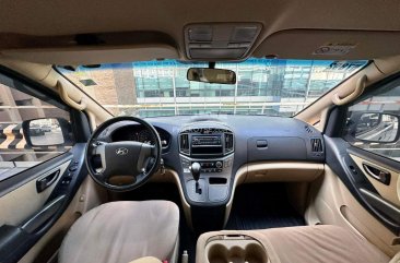 2018 Hyundai Starex  2.5 CRDi GLS 5 AT(Diesel Swivel) in Makati, Metro Manila