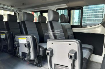 2018 Nissan NV350 Urvan 2.5 Premium 15-seater MT in Makati, Metro Manila