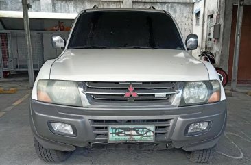 Sell White 2001 Mitsubishi Pajero SUV / MPV at 191000 in Manila