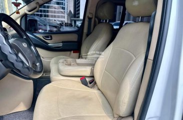 2015 Hyundai Starex  2.5 CRDi GLS 5 AT(Diesel Swivel) in Makati, Metro Manila