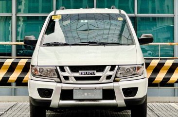 2017 Isuzu Crosswind in Makati, Metro Manila