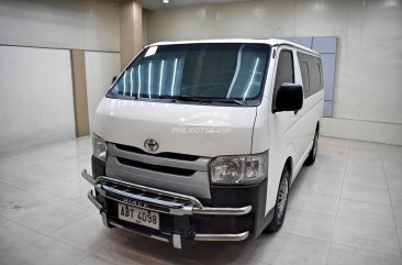 2015 Toyota Hiace  Commuter 3.0 M/T in Lemery, Batangas