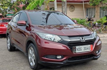 Sell Maroon 2017 Honda Hr-V SUV / MPV at 44000 in Manila