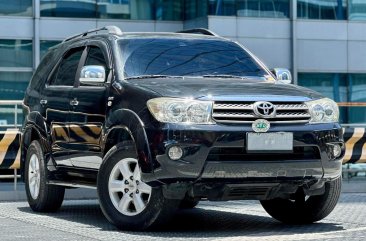 2010 Toyota Fortuner  2.4 G Diesel 4x2 AT in Makati, Metro Manila