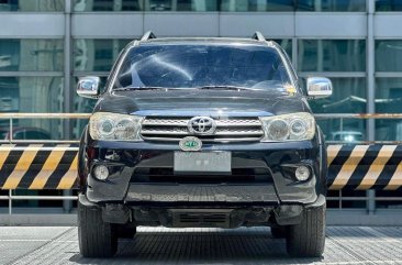 2010 Toyota Fortuner in Makati, Metro Manila