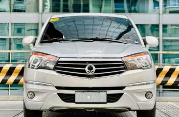 2016 SsangYong Rodius in Makati, Metro Manila