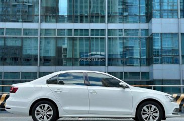 2016 Volkswagen Jetta in Makati, Metro Manila