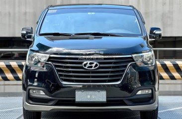 2019 Hyundai Starex  2.5 CRDi GLS 5 AT(Diesel Swivel) in Makati, Metro Manila