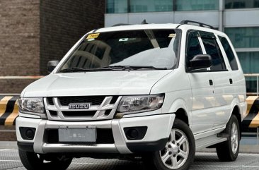 2017 Isuzu Crosswind in Makati, Metro Manila