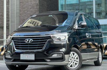 2019 Hyundai Starex  2.5 CRDi GLS 5 AT(Diesel Swivel) in Makati, Metro Manila