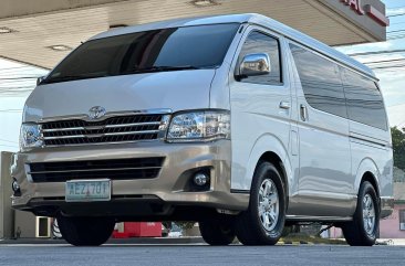 2011 Toyota Hiace  GL Grandia A/T in Manila, Metro Manila