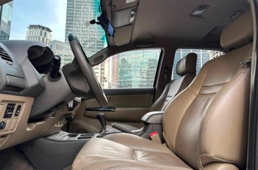 2012 Toyota Fortuner  2.7 G Gas A/T in Makati, Metro Manila