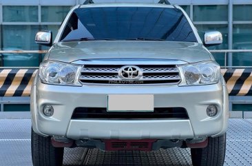 2011 Toyota Fortuner 2.4 G Gasoline 4x2 AT in Makati, Metro Manila