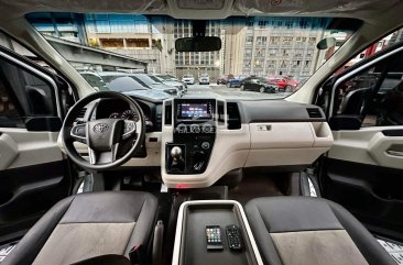 2020 Toyota Hiace Super Grandia (Leather) 2.8 AT in Makati, Metro Manila