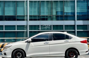 2018 Honda City  1.5 VX Navi CVT in Makati, Metro Manila