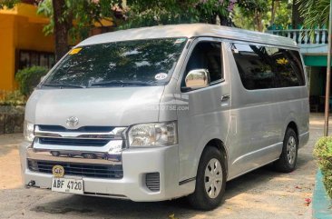 2015 Toyota Hiace  GL Grandia A/T in Manila, Metro Manila