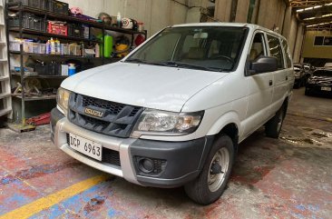 2017 Isuzu Crosswind in Quezon City, Metro Manila