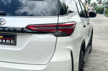 2017 Toyota Fortuner  2.8 V Diesel 4x4 AT in Manila, Metro Manila