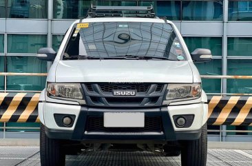 2016 Isuzu Sportivo X in Makati, Metro Manila