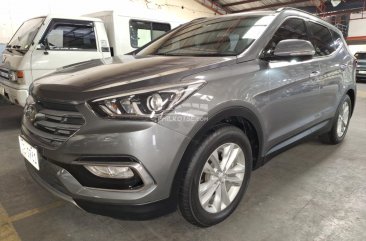 2016 Hyundai Santa Fe in Quezon City, Metro Manila