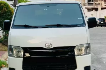 2016 Toyota Hiace  Commuter 3.0 M/T in Quezon City, Metro Manila