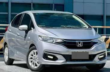 2018 Honda Jazz  1.5 V CVT in Makati, Metro Manila