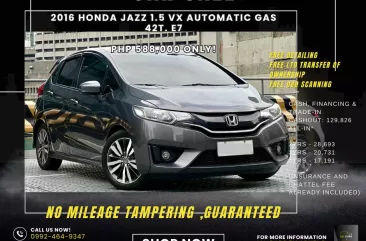 2016 Honda Jazz  1.5 V CVT in Makati, Metro Manila