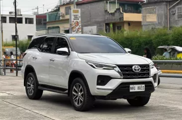 2023 Toyota Fortuner 2.4 V Pearl Diesel 4x2 AT in Manila, Metro Manila