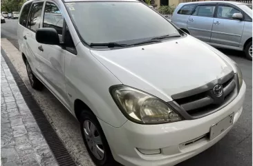 2005 Toyota Innova  2.0 J Gas MT in Makati, Metro Manila