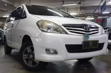 2012 Toyota Innova  2.0 J Gas MT in Quezon City, Metro Manila