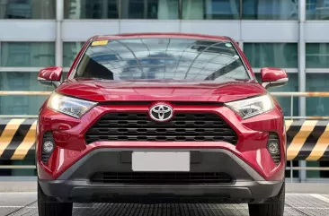 2019 Toyota RAV4  2.5 LE in Makati, Metro Manila