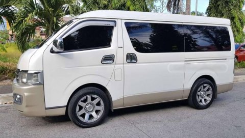 toyota hiace grandia 2018