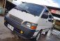 2004 Toyota Hi ace Commuter  White For Sale -0