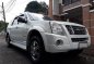 Isuzu Alterra 2010 3.0 MT White For Sale -0